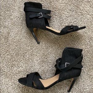 Joe’s black strap heel size 6.5